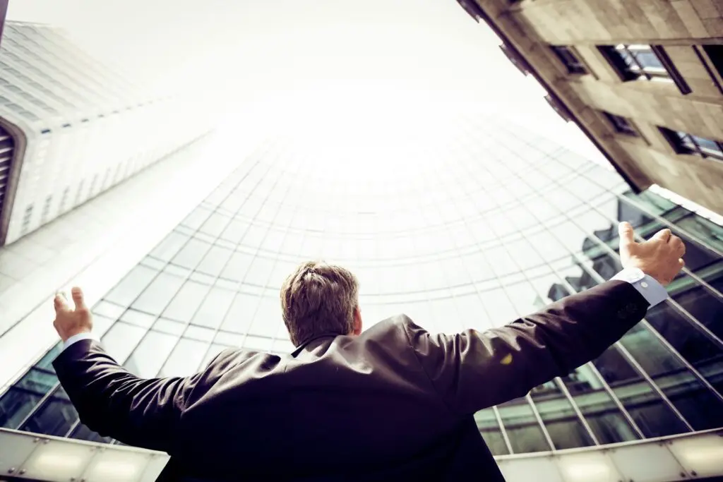 Nailing Your First Abu Dhabi Bank Job Interview
