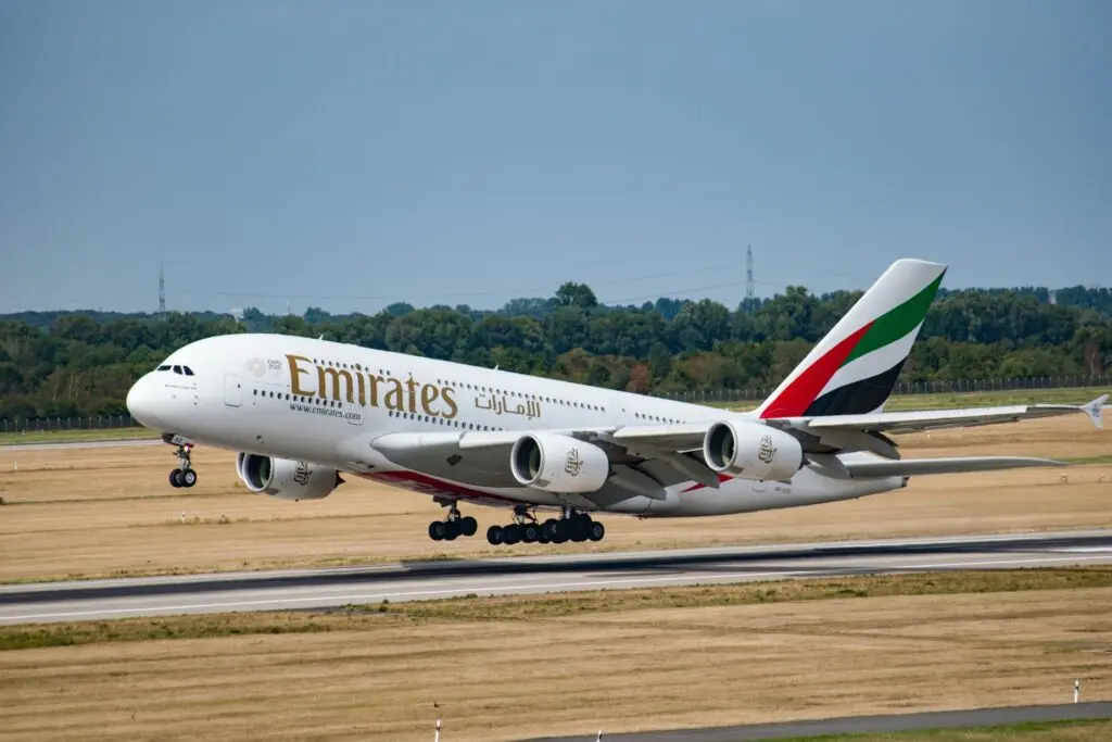 Cabin Crew, Engineers, Job Vacancies, Emirates inviting applications 2024